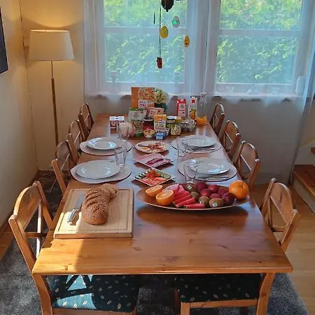 Bubbles Breakfast And דירה *