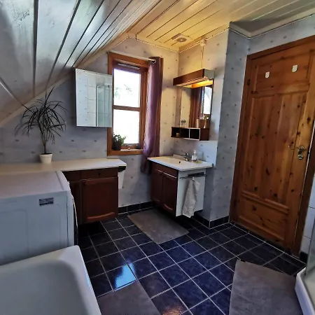 Bubbles Breakfast And דירה סאנדפיורד