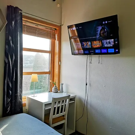 Bubbles Breakfast And סאנדפיורד