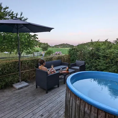 דירה Bubbles Breakfast And *