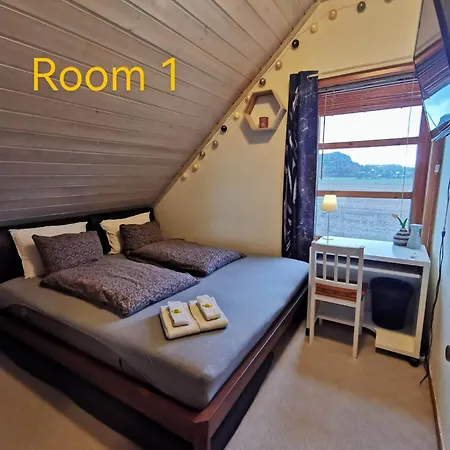 Apartment Bubbles Breakfast And *